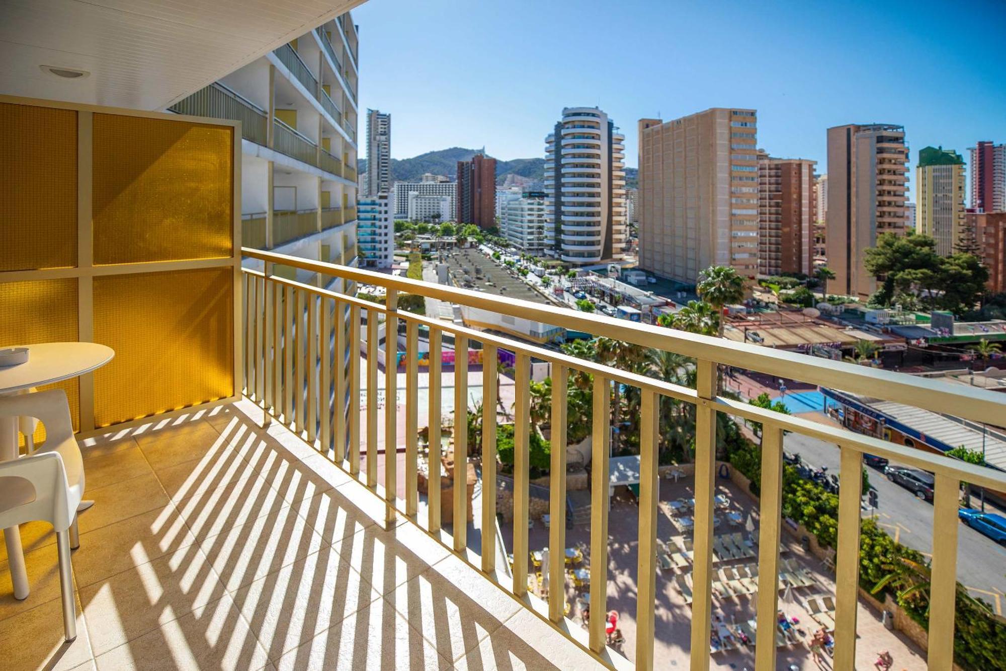 Hotel Servigroup Orange Benidorm Oda fotoğraf